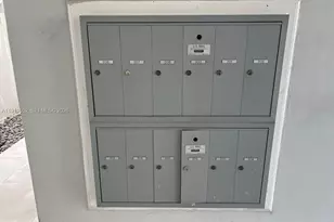 2430 NE 135th St, North Miami, FL 33181 - Photo 21