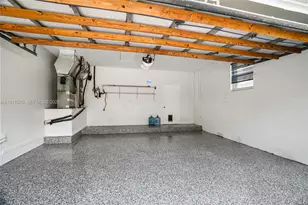 2611 Oakbrook Ln, Weston, FL 33332 - Photo 13