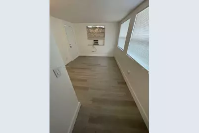 6920 NW 6th Ct, Miami, FL 33150 - Photo 9