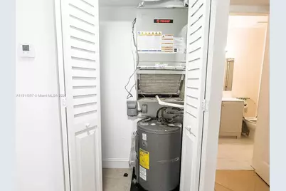 1201 Lake Victoria Dr #P, West Palm Beach, FL 33411 - Photo 13