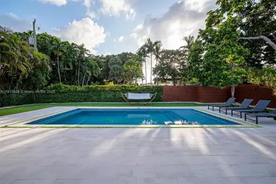 10658 NE 11th Ave, Miami Shores, FL 33138 - Photo 11