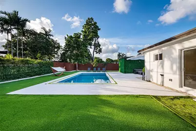 10658 NE 11th Ave, Miami Shores, FL 33138 - Photo 27