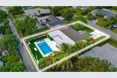 10658 NE 11th Ave, Miami Shores, FL 33138 - Photo 1