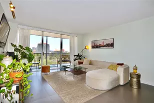 20379 W Country Club Dr, Aventura, FL 33180 - Photo 9