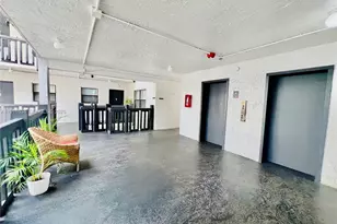 1021 Mockingbird Ln, Plantation, FL 33324 - Photo 5