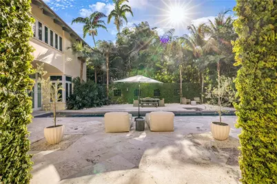 7370 Vistalmar St, Coral Gables, FL 33143 - Photo 5