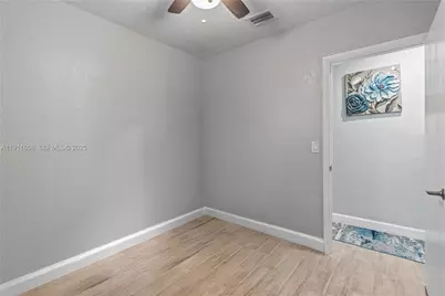 1700 NW 13th St, Fort Lauderdale, FL 33311 - Photo 5