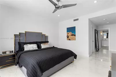 5001 Collins Ave #PH-1, Miami Beach, FL 33140 - Photo 23