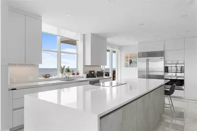 5001 Collins Ave #PH-1, Miami Beach, FL 33140 - Photo 17