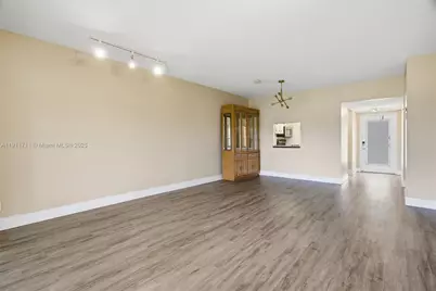 1035 Country Club Dr #208, Margate, FL 33063 - Photo 11