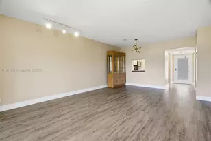 1035 Country Club Dr, Margate, FL 33063 - Photo 11