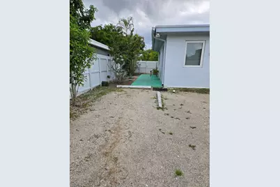 445 NW 125th St #2, North Miami, FL 33168 - Photo 3