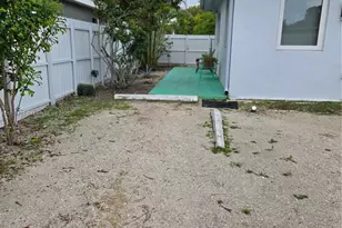 445 NW 125th St, North Miami, FL 33168 - Photo 3