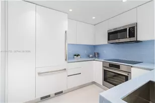 2475 Brickell Ave, Miami, FL 33129 - Photo 17