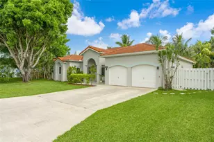 12743 SW 220th St, Miami, FL 33170 - Photo 3