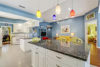 4909 Grassleaf Dr, Palm Beach Gardens, FL 33418 - Photo 13