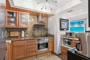 1775 Washington Ave, Miami Beach, FL 33139 - Photo 7