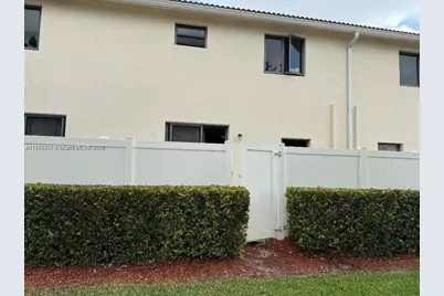 424 NE 194 Ter, Miami, FL 33179 - Photo 19