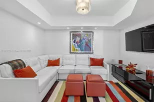 20281 E Country Club Dr, Aventura, FL 33180 - Photo 25