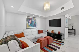 20281 E Country Club Dr, Aventura, FL 33180 - Photo 23