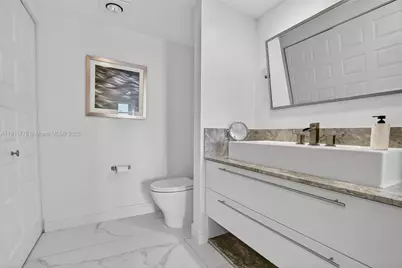 20281 E Country Club Dr #1704, Aventura, FL 33180 - Photo 43