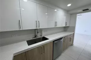 20505 E Country Club Dr, Aventura, FL 33180 - Photo 7