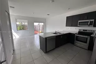 1884 SE 27th Rd, Homestead, FL 33035 - Photo 7