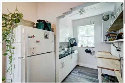 320 80th St #15, Miami Beach, FL 33141 - Photo 3