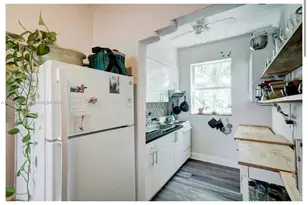 320 80th St, Miami Beach, FL 33141 - Photo 3