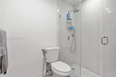 12276 SW 10th St, Miami, FL 33184 - Photo 13