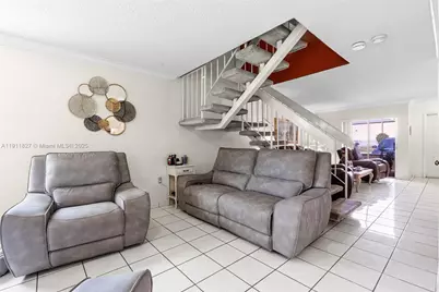 12276 SW 10th St, Miami, FL 33184 - Photo 17