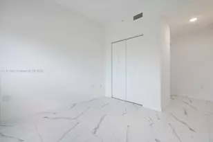 420 SW 7th Ave, Miami, FL 33130 - Photo 9