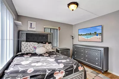 8010 Hampton Blvd #211, North Lauderdale, FL 33068 - Photo 11