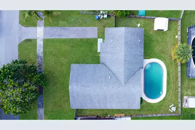 9905 SW 196th St, Cutler Bay, FL 33157 - Photo 9