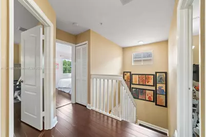 160 Jacaranda Country Club Dr #201, Plantation, FL 33324 - Photo 19