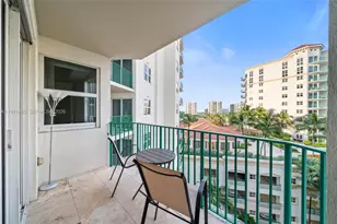 19900 E Country Club Dr, Aventura, FL 33180 - Photo 11