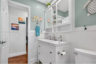 701 NW 41st Ter, Deerfield Beach, FL 33442 - Photo 29