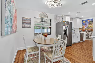 701 NW 41st Ter, Deerfield Beach, FL 33442 - Photo 9
