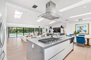 151 NW 87th St, El Portal, FL 33150 - Photo 5