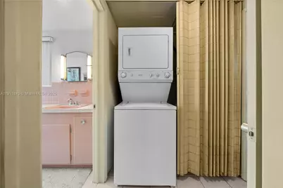 180 Isle Of Venice Dr #208, Fort Lauderdale, FL 33301 - Photo 19