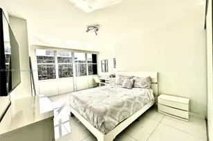 1865 Brickell Ave, Miami, FL 33129 - Photo 11