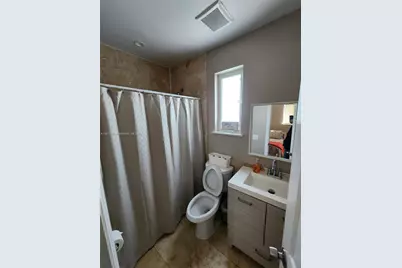 243 SW 10th Ave, Miami, FL 33130 - Photo 11