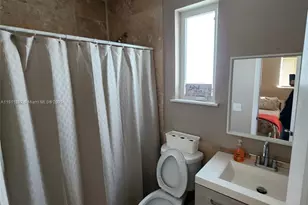 243 SW 10th Ave, Miami, FL 33130 - Photo 11