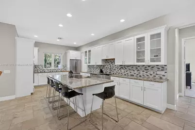 18369 Mellen Ln, Jupiter, FL 33478 - Photo 3