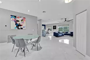 15841 SW 61st St, Davie, FL 33331 - Photo 5