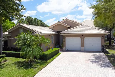 10989 NW 73rd Ter, Doral, FL 33178 - Photo 1