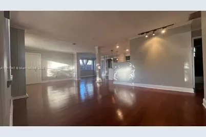 2201 N 56th Ter, Hollywood, FL 33021 - Photo 11