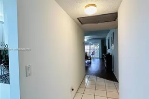 1400 SW 124th Terrace, Pembroke Pines, FL 33027 - Photo 3