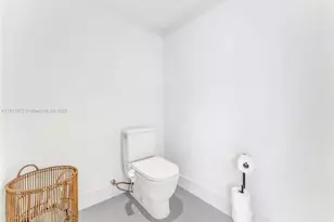 300 Sunny Isles Blvd, Sunny Isles Beach, FL 33160 - Photo 21