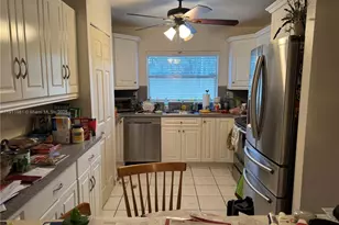 9781 Sunrise Lakes Blvd, Sunrise, FL 33322 - Photo 5